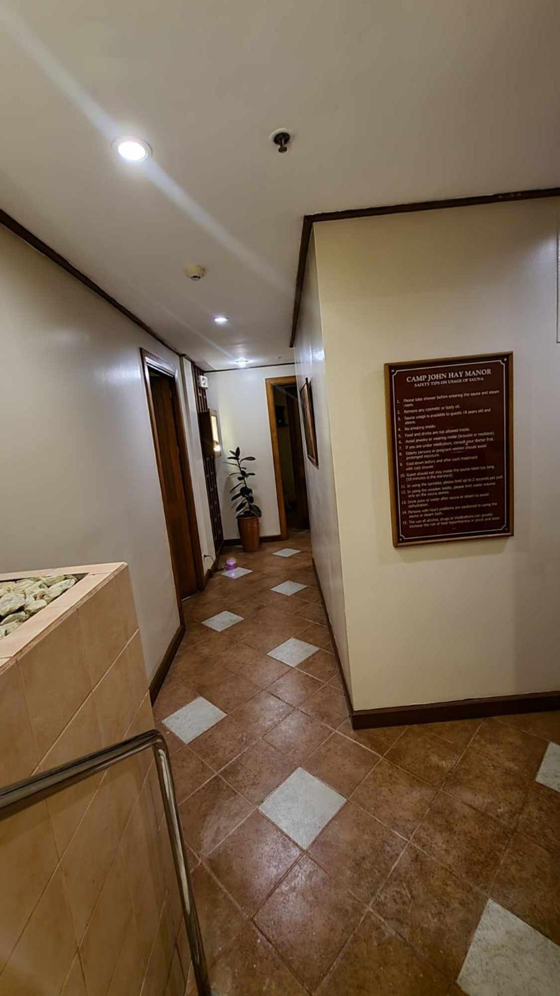 Family Room,2 King Bed Privately Owned At The Forest Lodge By Mist And Pine Baguio City Exterior photo