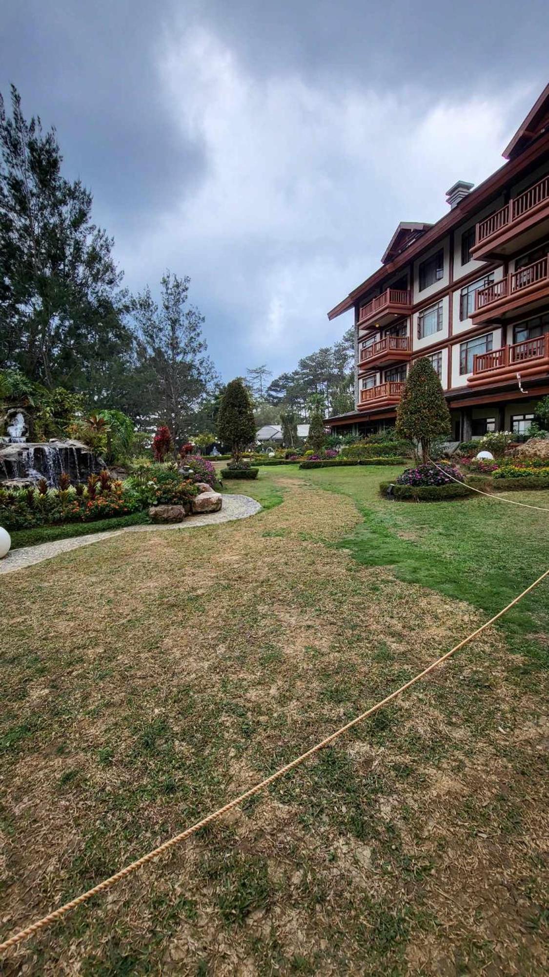 Family Room,2 King Bed Privately Owned At The Forest Lodge By Mist And Pine Baguio City Exterior photo