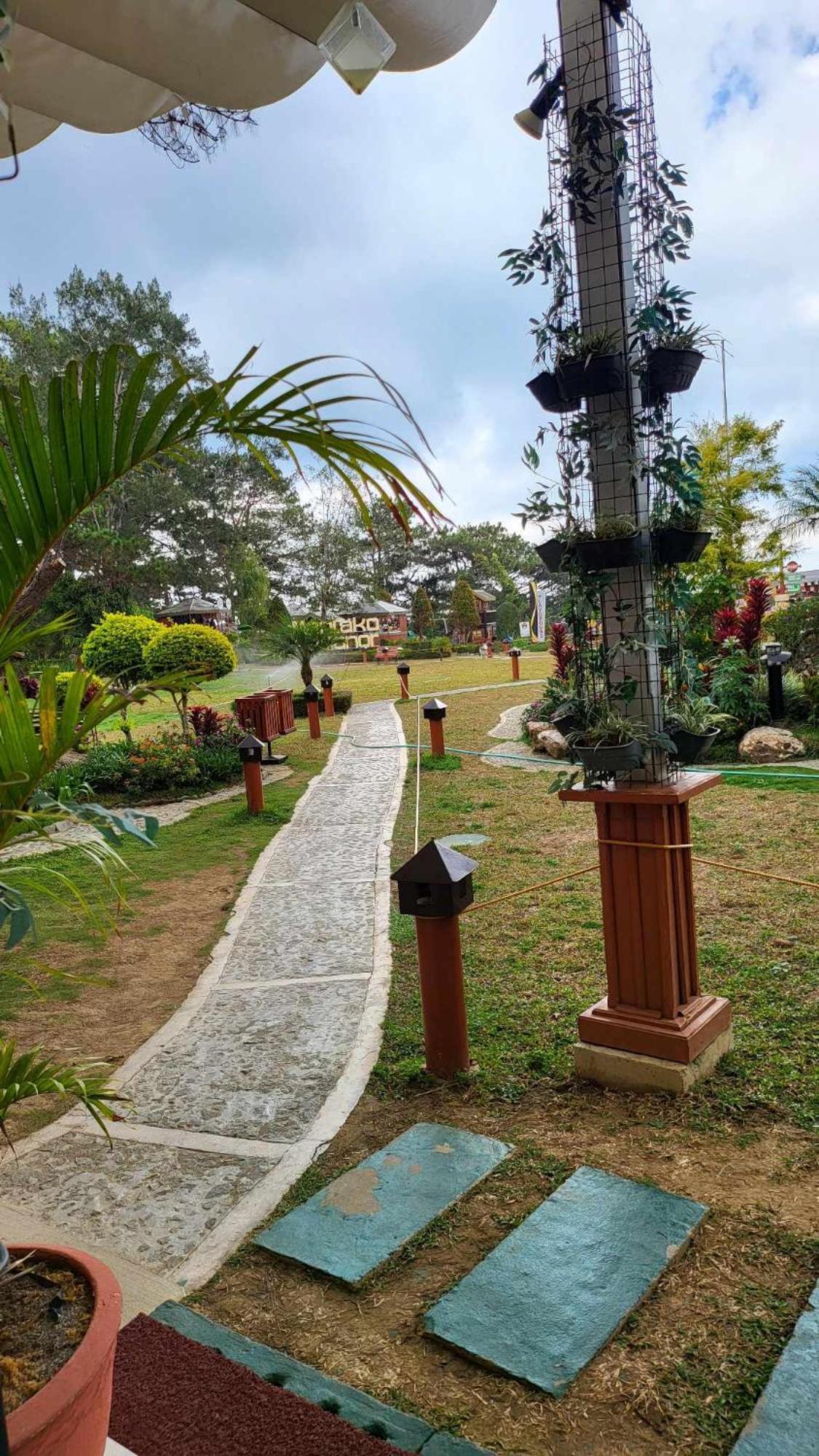 Family Room,2 King Bed Privately Owned At The Forest Lodge By Mist And Pine Baguio City Exterior photo